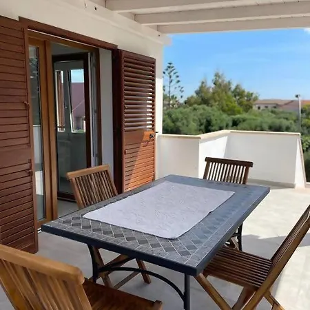 Casa Vacanza Il Rosmarino Hébergement de vacances Stintino